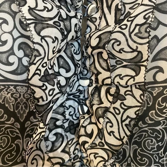 White House Black Market Tank Ruffled V-Neck Elastic Waist Bloudr Top Size M - Picture 6 of 8